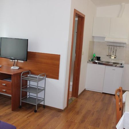 Apartments And Rooms Liburnija Opatija Exterior foto