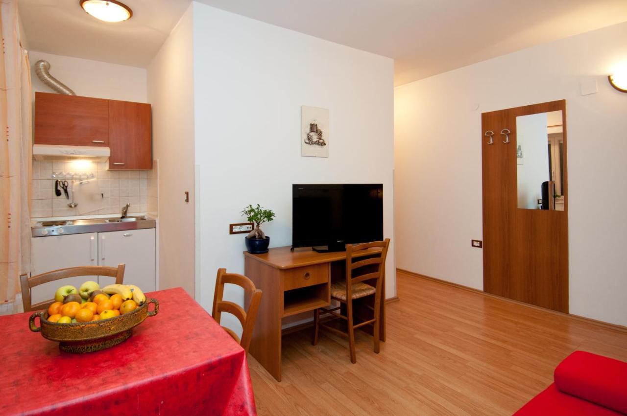 Apartments And Rooms Liburnija Opatija Exterior foto